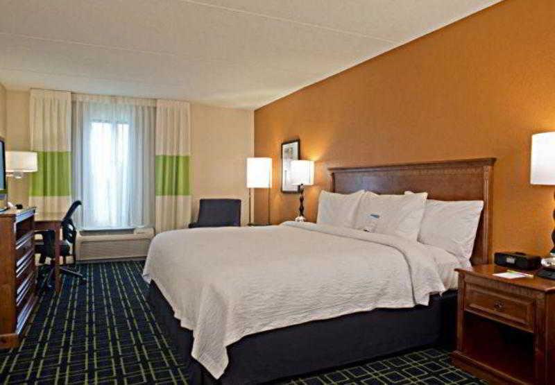 Fairfield Inn & Suites By Marriott Валдоста Екстериор снимка