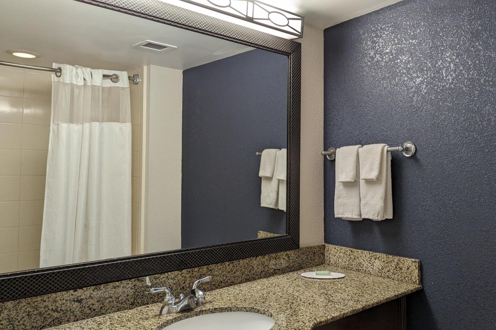 Fairfield Inn & Suites By Marriott Валдоста Екстериор снимка